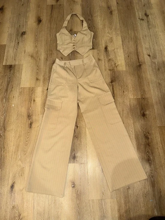 Fashion Nova Beige Pinstripe Wide-Leg Cargo Pants with Matching Halter Vest - Picture 1 of 1